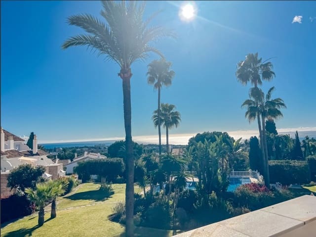 2 sovrum Hus till salu i El Paraiso, Estepona med pool garage - 525 000 € (Ref: 9547512)