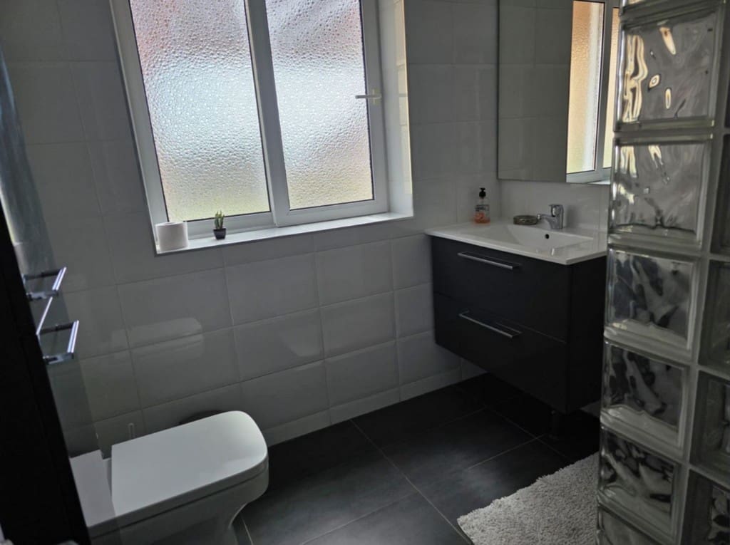 4 bedroom Villa for sale in Marbesa with pool garage - € 1,290,000 (Ref: 9550565)