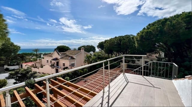 4 bedroom Villa for sale in Marbesa, Marbella with pool garage - € 1,290,000 (Ref: 9550565)