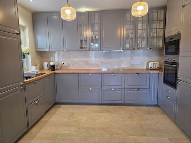 4 bedroom Villa for sale in Marbesa, Marbella with pool garage - € 1,290,000 (Ref: 9550565)