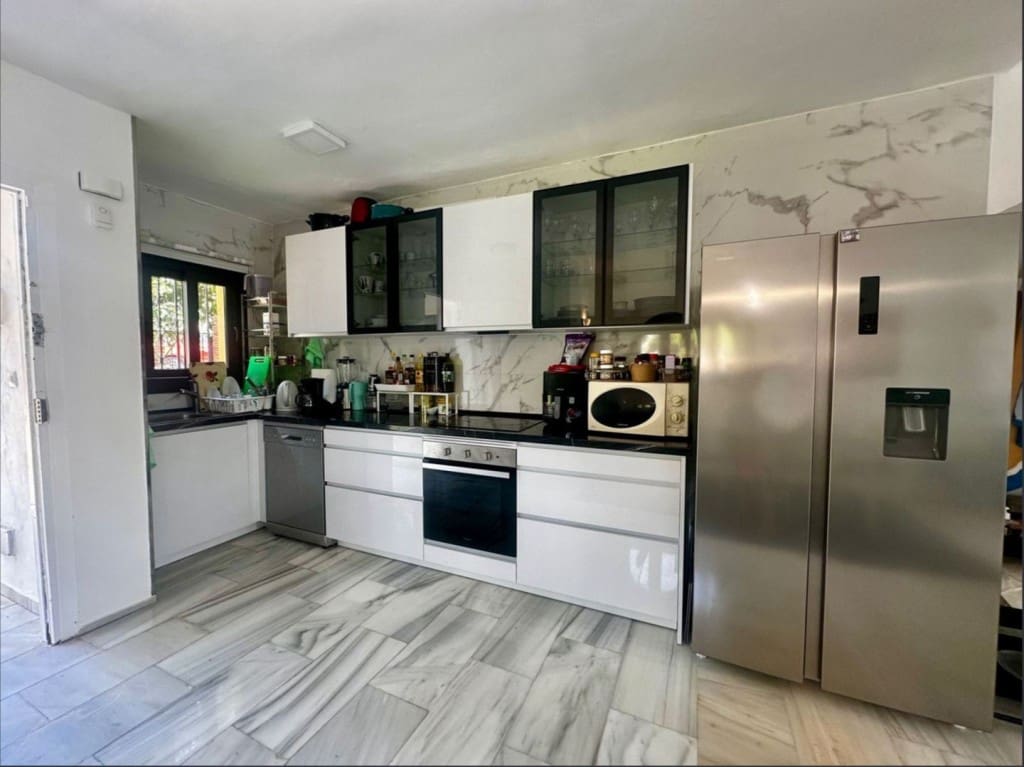 4 camera da letto Villetta Bifamiliare in vendita in Calahonda con piscina - 749.000 € (Rif: 9560860)