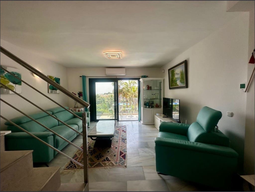 4 camera da letto Villetta Bifamiliare in vendita in Calahonda con piscina - 749.000 € (Rif: 9560860)