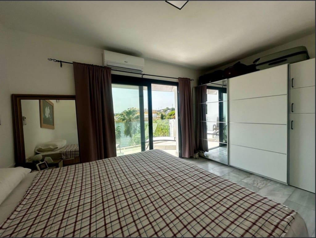 4 camera da letto Villetta Bifamiliare in vendita in Calahonda con piscina - 749.000 € (Rif: 9560860)