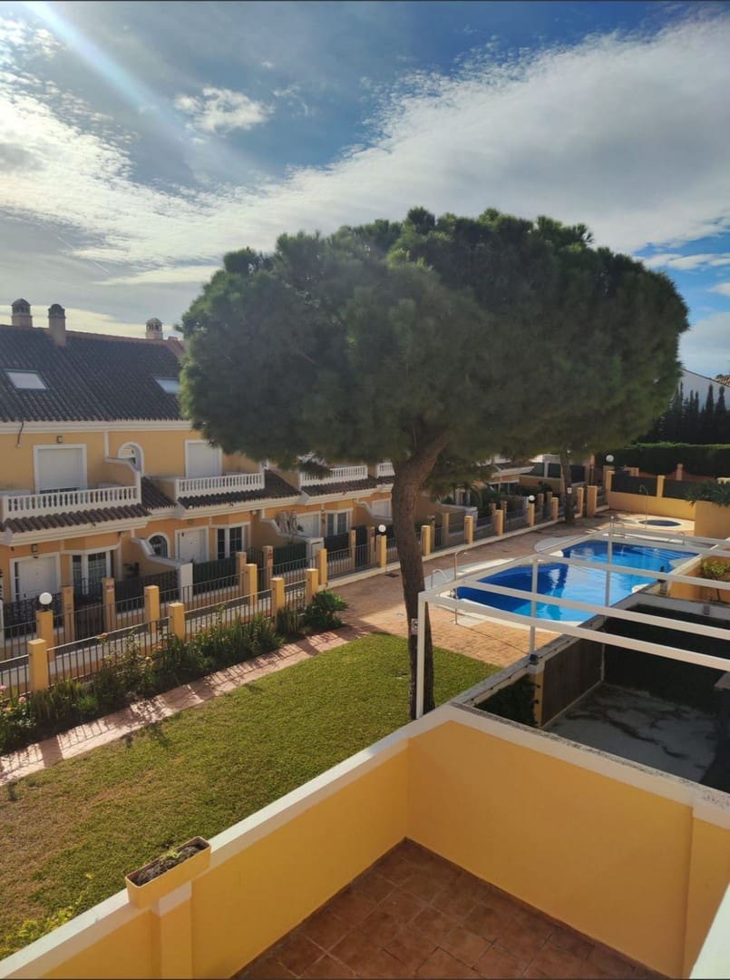 4 camera da letto Villetta Bifamiliare in vendita in Calahonda con piscina - 489.000 € (Rif: 9560861)