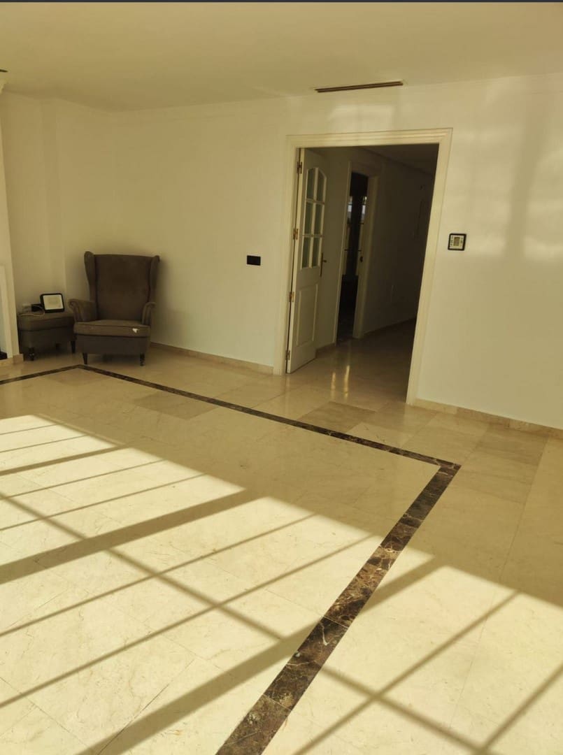 4 camera da letto Villetta Bifamiliare in vendita in Calahonda con piscina - 489.000 € (Rif: 9560861)