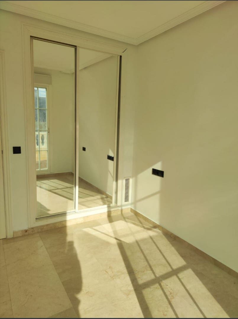 4 camera da letto Villetta Bifamiliare in vendita in Calahonda con piscina - 489.000 € (Rif: 9560861)