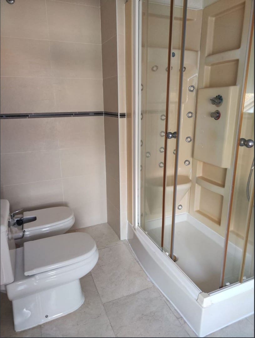 4 camera da letto Villetta Bifamiliare in vendita in Calahonda con piscina - 489.000 € (Rif: 9560861)