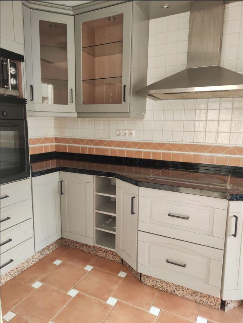 4 camera da letto Villetta Bifamiliare in vendita in Calahonda con piscina - 489.000 € (Rif: 9560861)