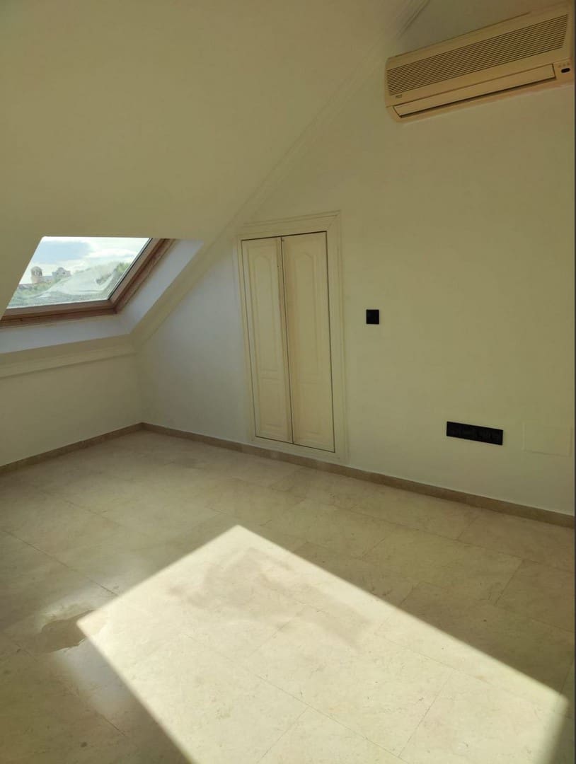 4 camera da letto Villetta Bifamiliare in vendita in Calahonda con piscina - 489.000 € (Rif: 9560861)