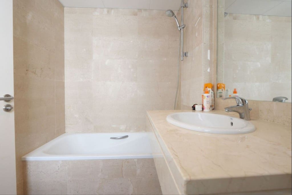 3 camera da letto Villetta Bifamiliare in vendita in Marbella con piscina - 549.999 € (Rif: 9564269)