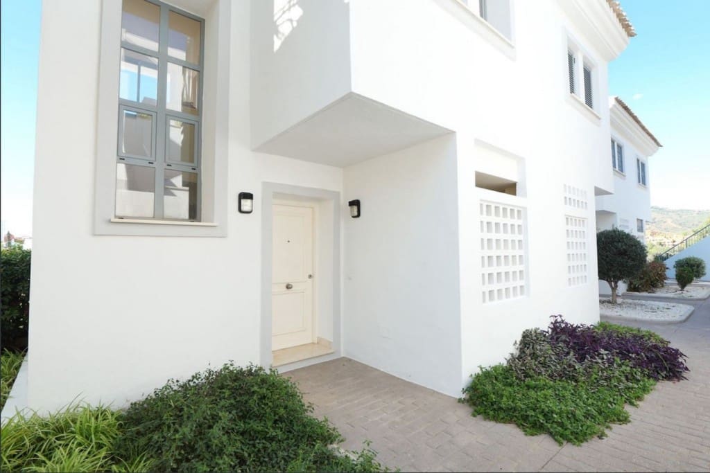 3 camera da letto Villetta Bifamiliare in vendita in Marbella con piscina - 549.999 € (Rif: 9564269)