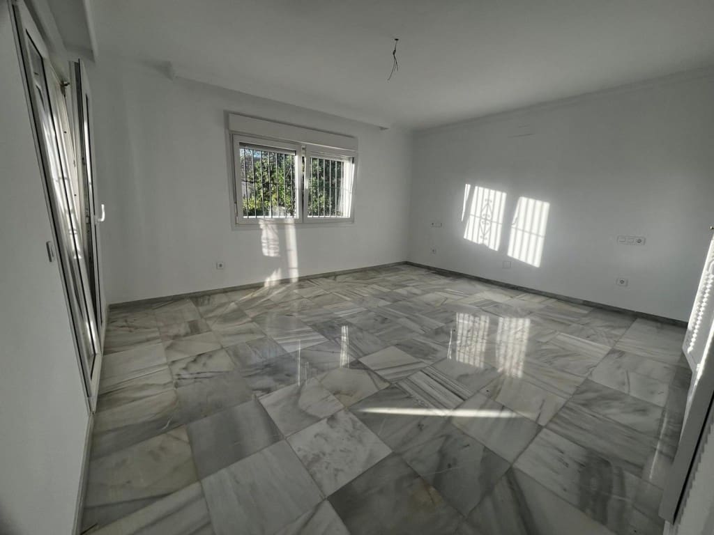 5 chambre Villa/Maison à vendre à Mijas Costa avec piscine garage - 1 700 000 € (Ref: 9570460)