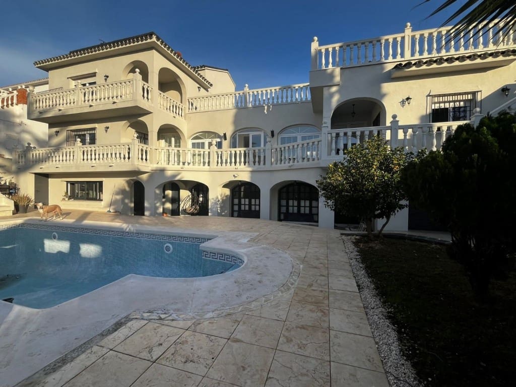 5 chambre Villa/Maison à vendre à Mijas Costa avec piscine garage - 1 700 000 € (Ref: 9570460)