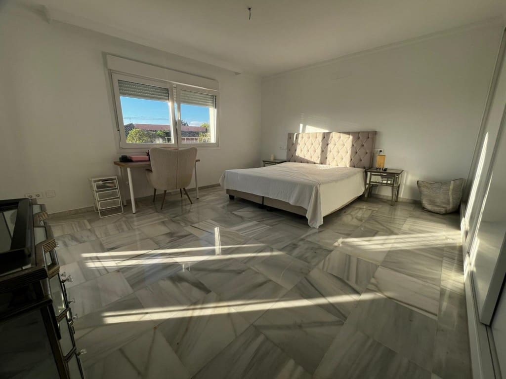 5 chambre Villa/Maison à vendre à Mijas Costa avec piscine garage - 1 700 000 € (Ref: 9570460)