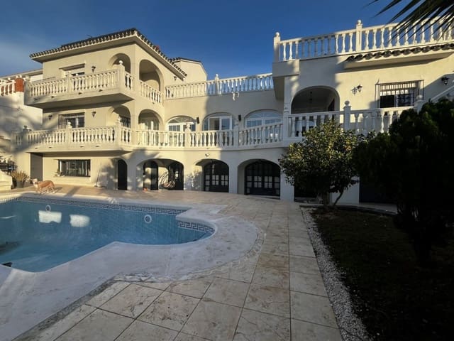 5 slaapkamer Villa te koop in Mijas Costa, Mijas met zwembad garage - € 1.700.000 (Ref: 9570460)