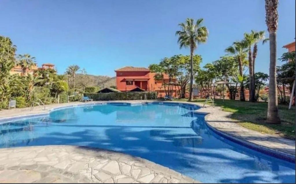 2 sypialnia Penthouse na sprzedaż w La Reserva z basenem garażem - 318 000 € (Ref: 9573832)