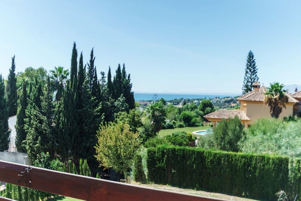 6 slaapkamer Villa te koop in El Rosario met zwembad garage - € 2.580.000 (Ref: 9585321)