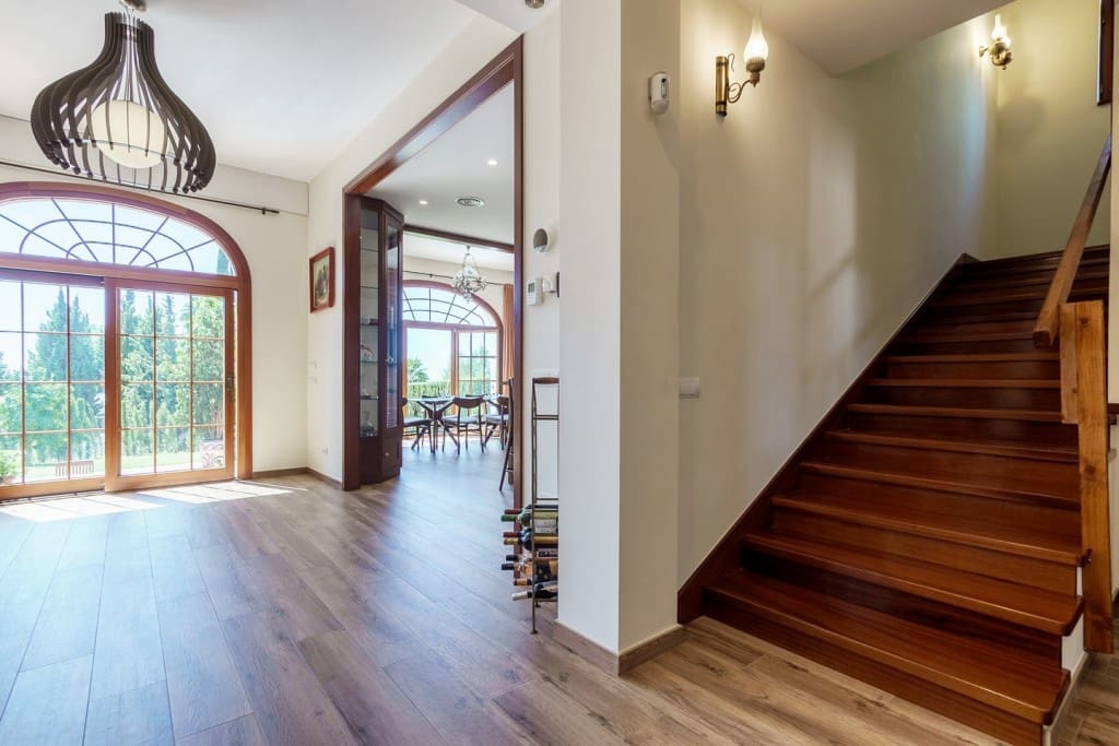 6 slaapkamer Villa te koop in El Rosario met zwembad garage - € 2.580.000 (Ref: 9585321)