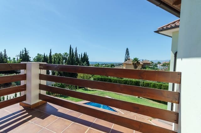 6 slaapkamer Villa te koop in El Rosario, Marbella met zwembad garage - € 2.580.000 (Ref: 9585321)
