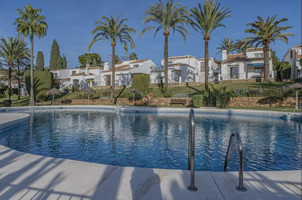 2 soveværelse Byhus til salg i Rio Real med swimmingpool - € 365.000 (Ref: 9594585)