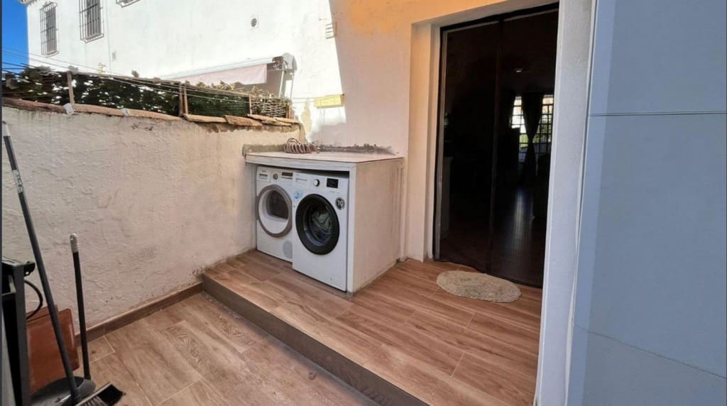 2 soveværelse Byhus til salg i Rio Real med swimmingpool - € 365.000 (Ref: 9594585)