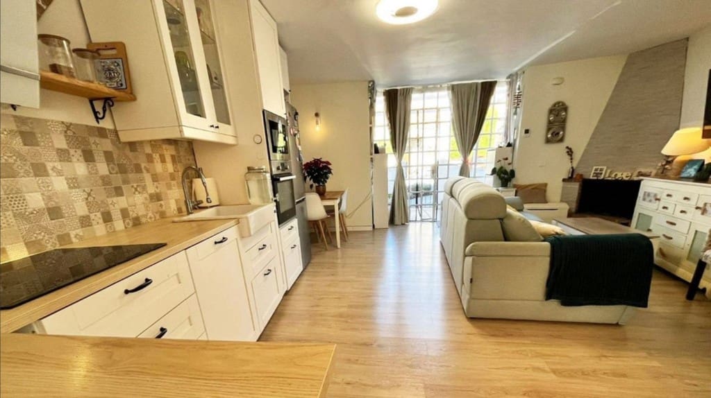 2 soveværelse Byhus til salg i Rio Real med swimmingpool - € 365.000 (Ref: 9594585)