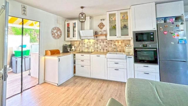 2 soveværelse Byhus til salg i Río Real, Marbella med swimmingpool - € 365.000 (Ref: 9594585)