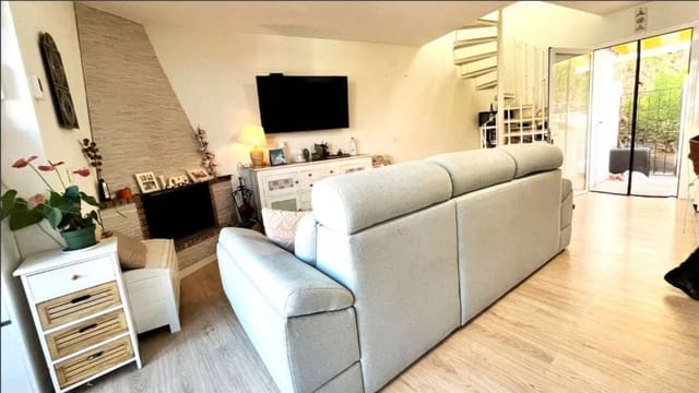 2 soveværelse Byhus til salg i Río Real, Marbella med swimmingpool - € 365.000 (Ref: 9594585)