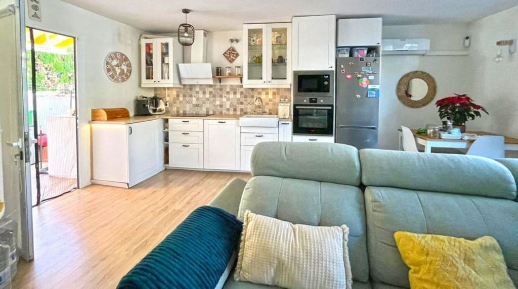 2 soveværelse Byhus til salg i Rio Real med swimmingpool - € 365.000 (Ref: 9594585)