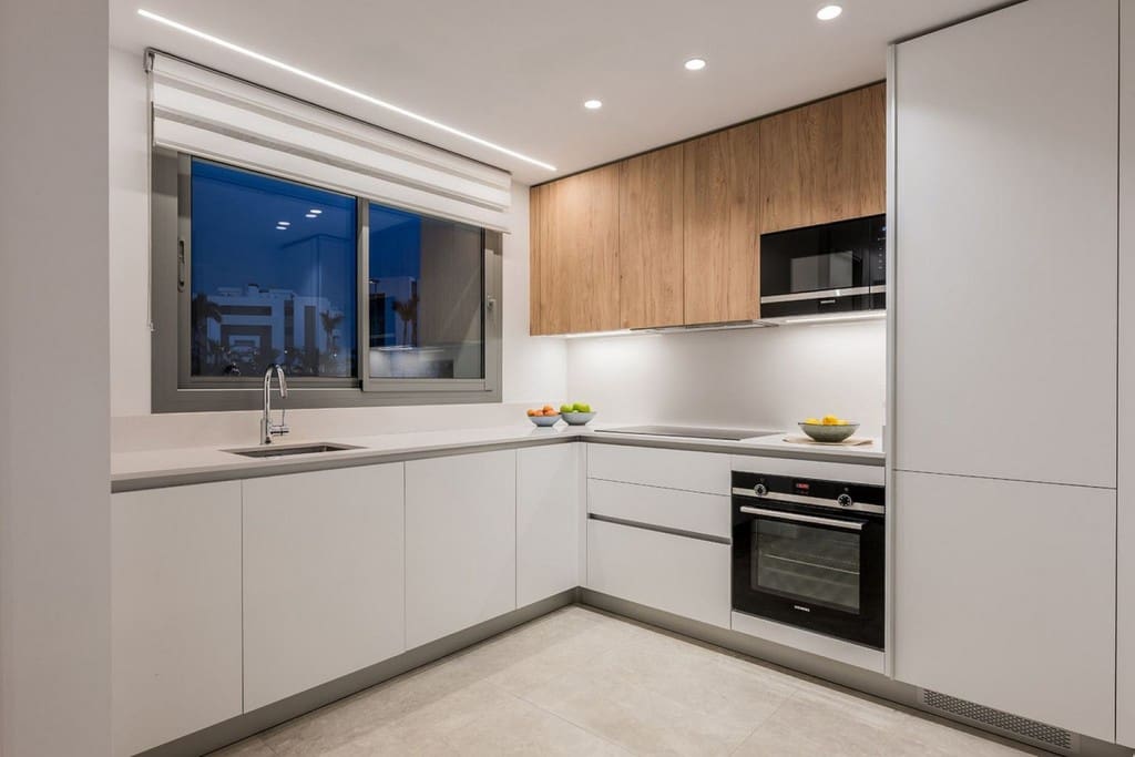 4 slaapkamer Appartement te koop in Marbella met zwembad garage - € 1.895.000 (Ref: 9598618)