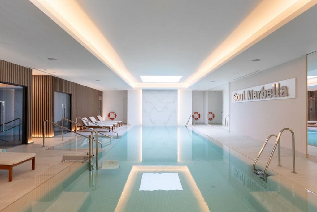 4 slaapkamer Appartement te koop in Marbella met zwembad garage - € 1.895.000 (Ref: 9598618)