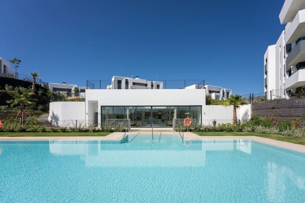 4 slaapkamer Appartement te koop in Marbella met zwembad garage - € 1.895.000 (Ref: 9598618)