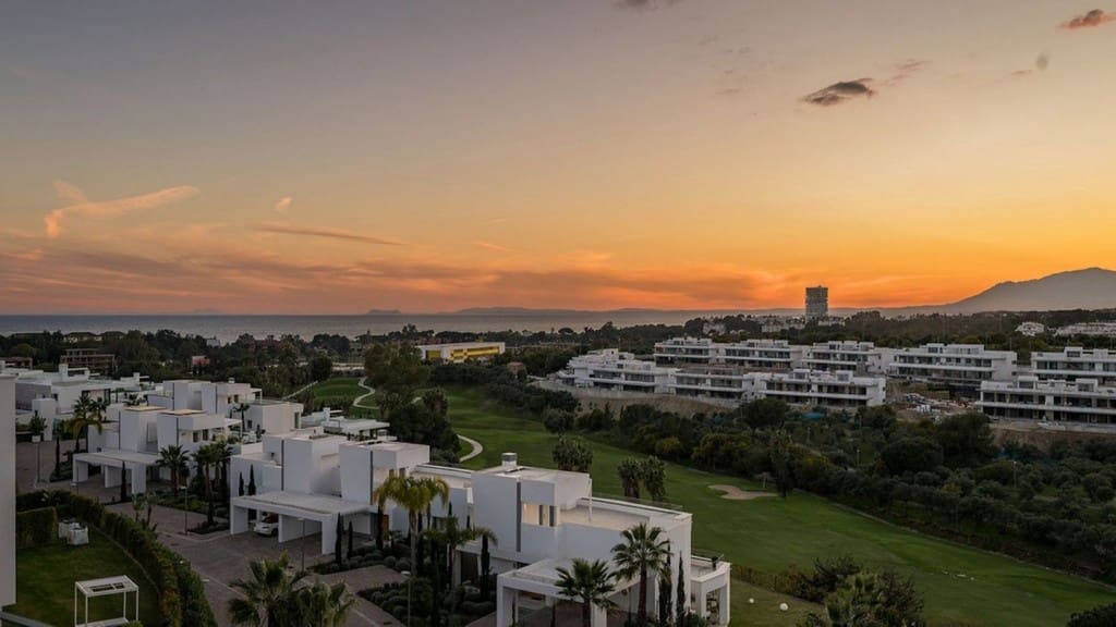 4 slaapkamer Appartement te koop in Marbella met zwembad garage - € 1.895.000 (Ref: 9598618)