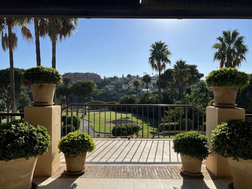 4 slaapkamer Appartement te koop in Marbella met zwembad garage - € 1.895.000 (Ref: 9598618)