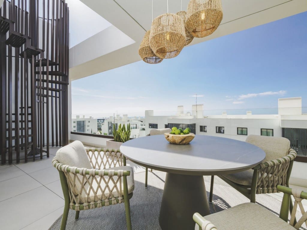 3 quarto Penthouse para venda em Fuengirola com piscina garagem - 995 000 € (Ref: 9598620)