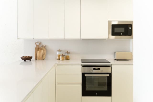 3 soveværelse Lejlighed til salg i El Higuerón, Fuengirola med swimmingpool garage - € 785.000 (Ref: 9598621)