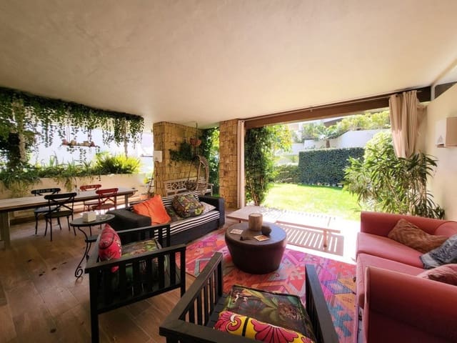 Apartamento de 3 habitaciones en Río Real, Marbella en venta con piscina garaje - 750.000 € (Ref: 9598622)