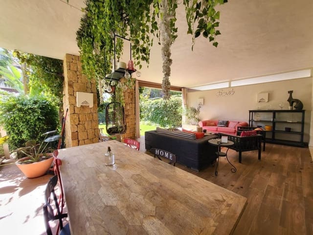 Apartamento de 3 habitaciones en Río Real, Marbella en venta con piscina garaje - 750.000 € (Ref: 9598622)