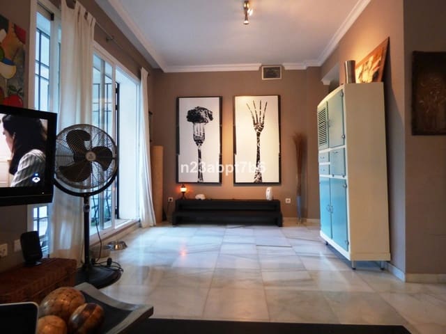 2 sypialnia Apartament na sprzedaż w Nueva Andalucia, Marbella z basenem - 390 000 € (Ref: 9618882)