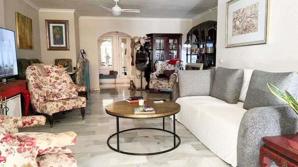 3 soverom Leilighet til salgs i Nueva Andalucia med svømmebasseng - € 450 000 (Ref: 9627145)