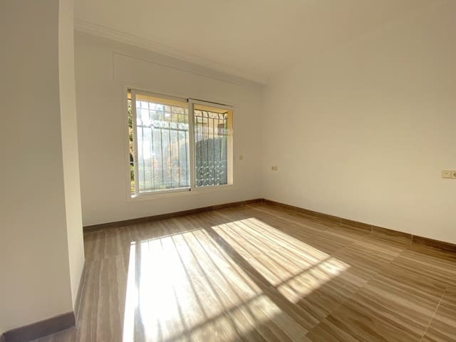 2 slaapkamer Appartement te koop in Elviria, Marbella met zwembad garage - € 605.000 (Ref: 9658190)