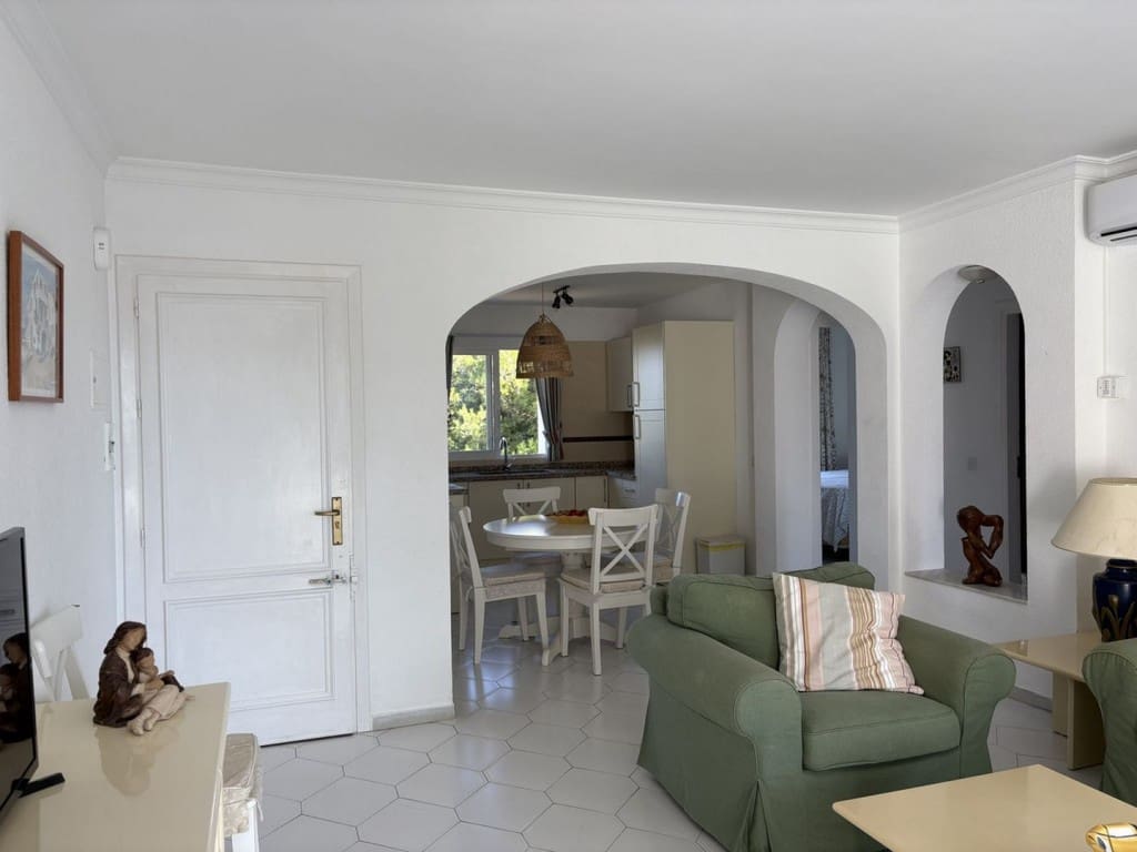 2 bedroom Apartment for sale in Mijas Costa with pool - € 330,000 (Ref: 9689977)