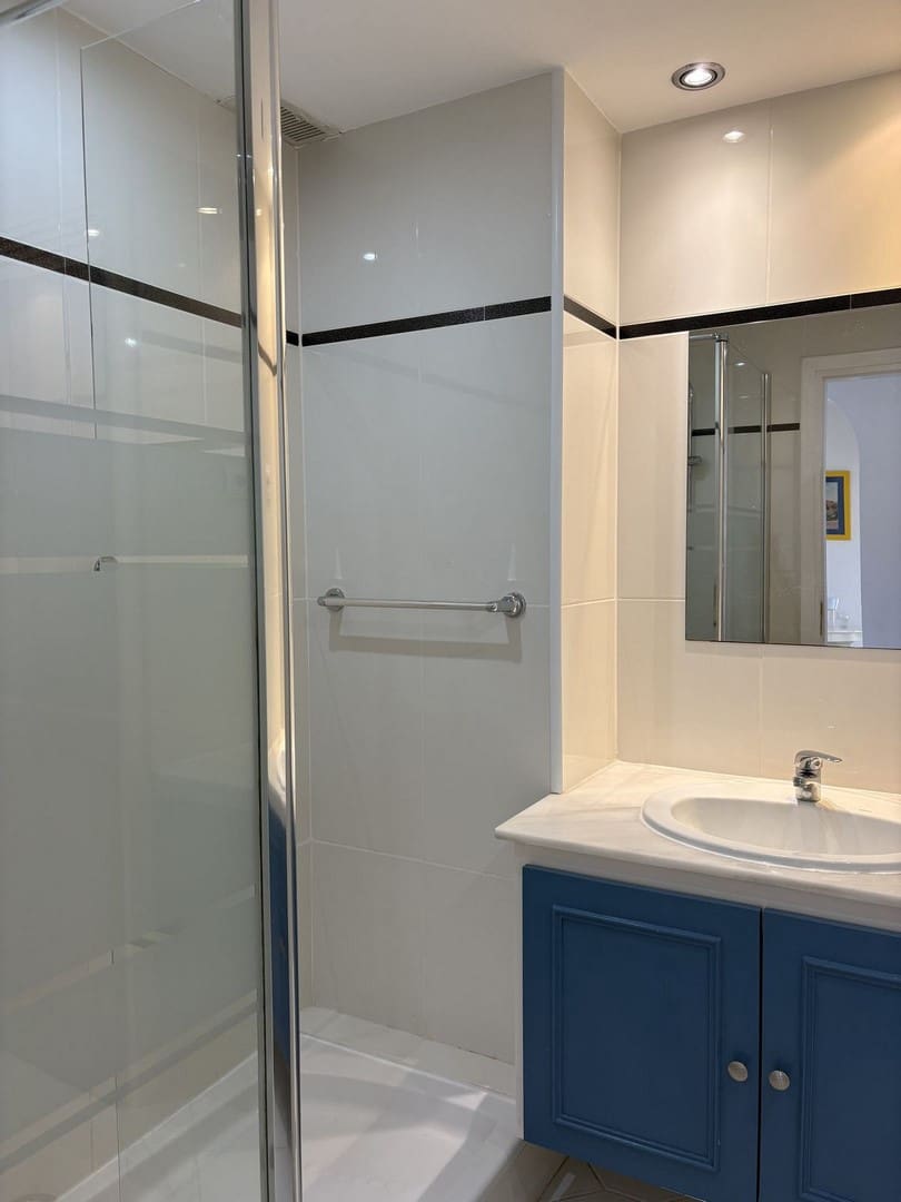 2 bedroom Apartment for sale in Mijas Costa with pool - € 330,000 (Ref: 9689977)