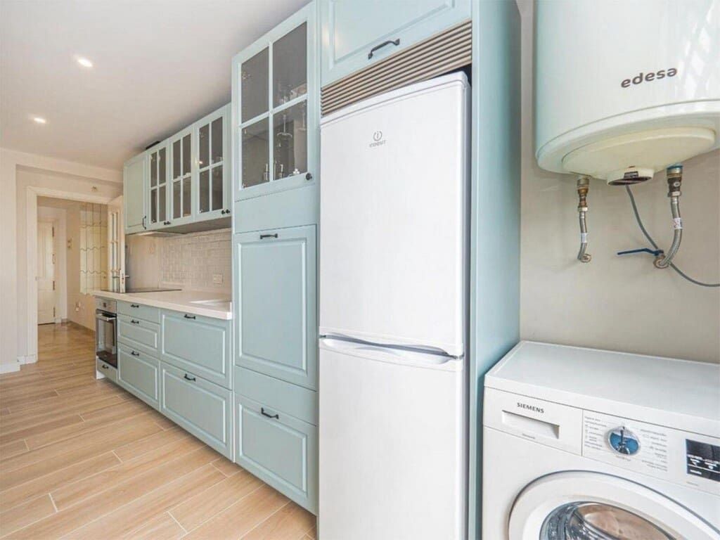 Apartamento de 2 habitaciones en Golden Mile en venta con piscina garaje - 550.000 € (Ref: 9694640)