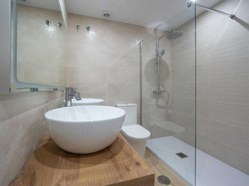 Apartamento de 2 habitaciones en Golden Mile en venta con piscina garaje - 550.000 € (Ref: 9694640)