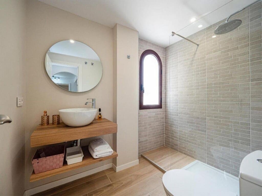 Apartamento de 2 habitaciones en Golden Mile en venta con piscina garaje - 550.000 € (Ref: 9694640)