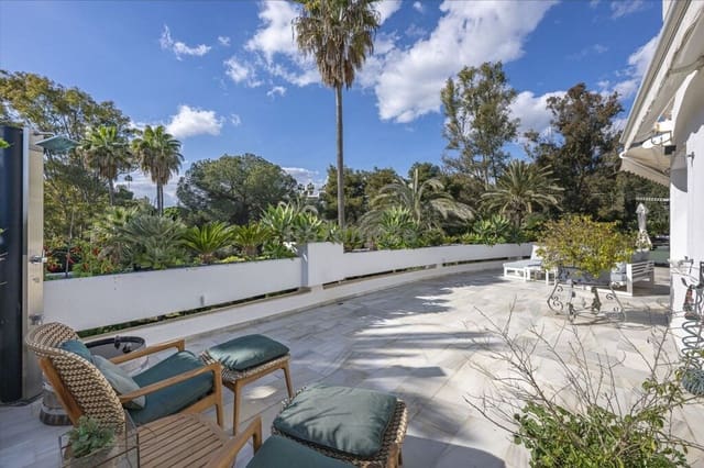 2 bedroom Apartment for sale in Golden Mile, Marbella with pool garage - € 1,490,000 (Ref: 9698000)