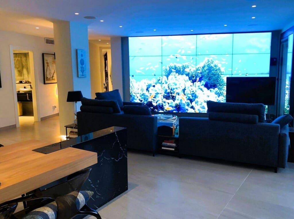 Apartamento de 2 habitaciones en Golden Mile en venta con piscina garaje - 1.490.000 € (Ref: 9698000)