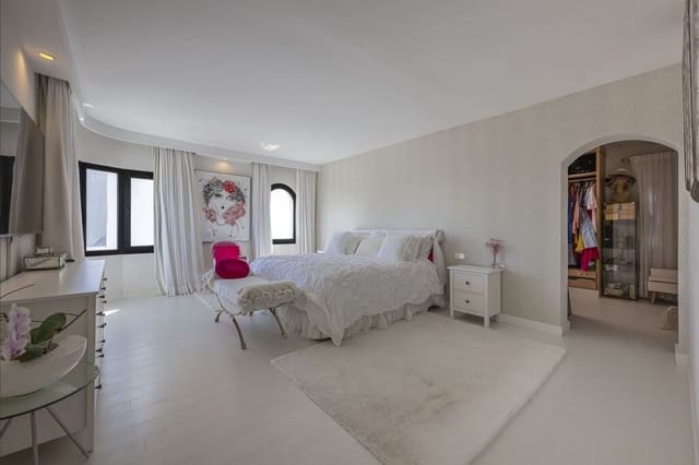 2 quarto Penthouse para venda em Golden Mile, Marbella com piscina garagem - 1 795 000 € (Ref: 9700387)