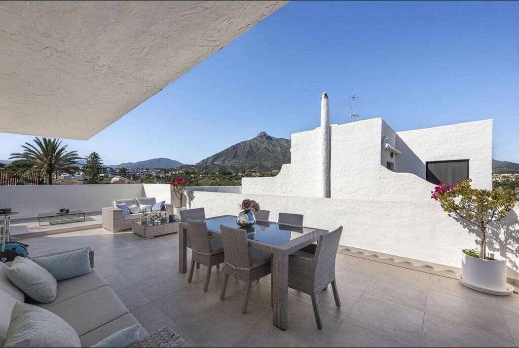 2 quarto Penthouse para venda em Golden Mile com piscina garagem - 1 795 000 € (Ref: 9700387)